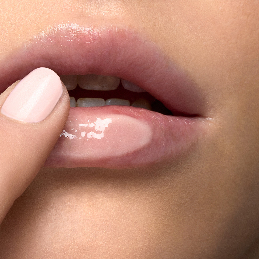 Pleasure Lip Peeling Trattamento peeling labbra 001 Blueberry_PUP020146A001_Pupa-2