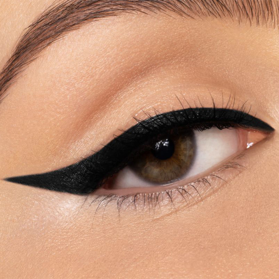 Skinny Liner Eyeliner Penna Ultraslim N001 Extra Black_PUP040237A001_Pupa-2