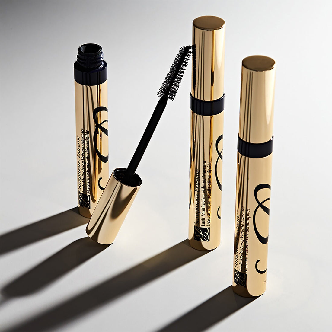 Sumptuous Extreme Lash Multiplyng Volume Mascara Black_ESTWGHW01_Estee Lauder-4