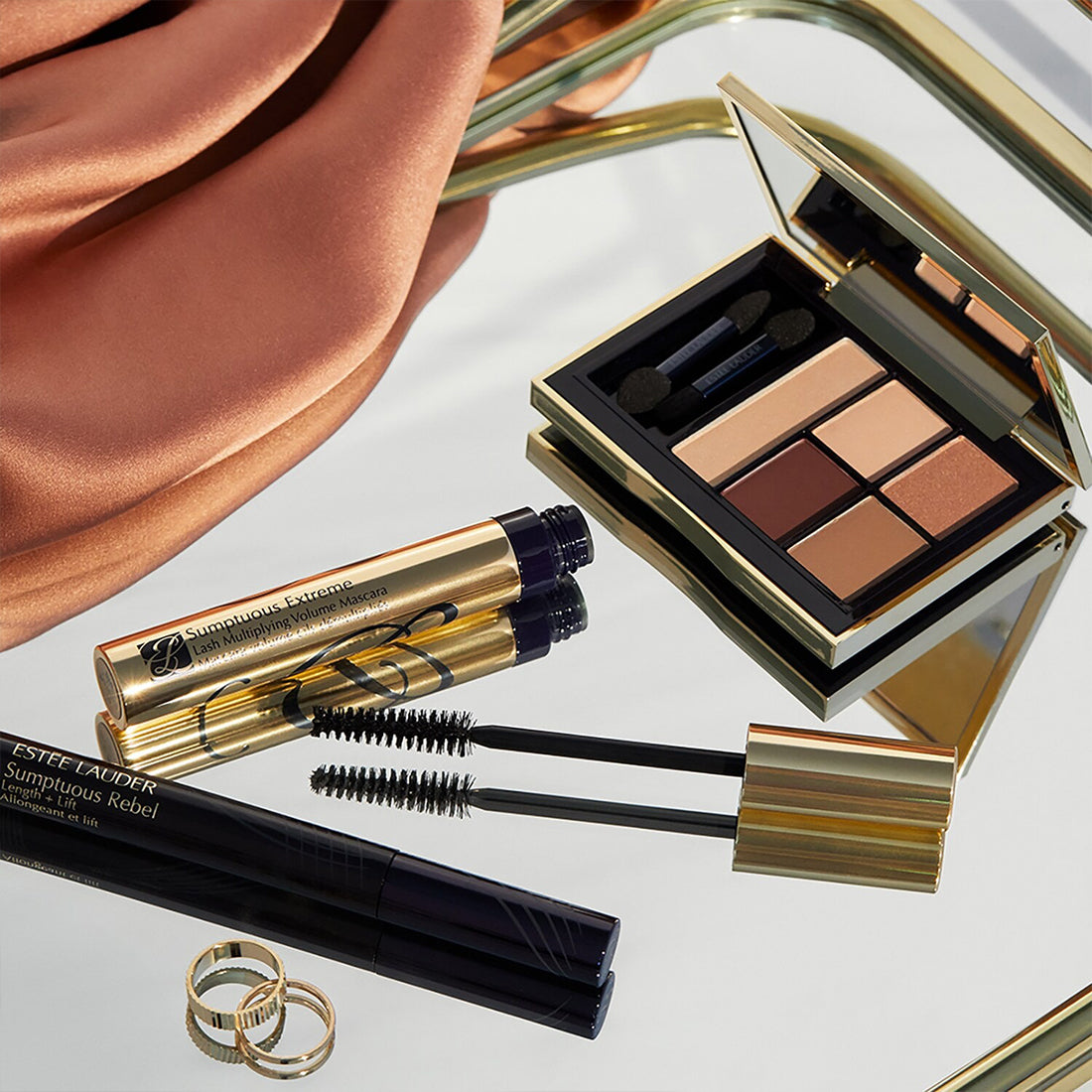 Sumptuous Extreme Lash Multiplyng Volume Mascara Black_ESTWGHW01_Estee Lauder-5