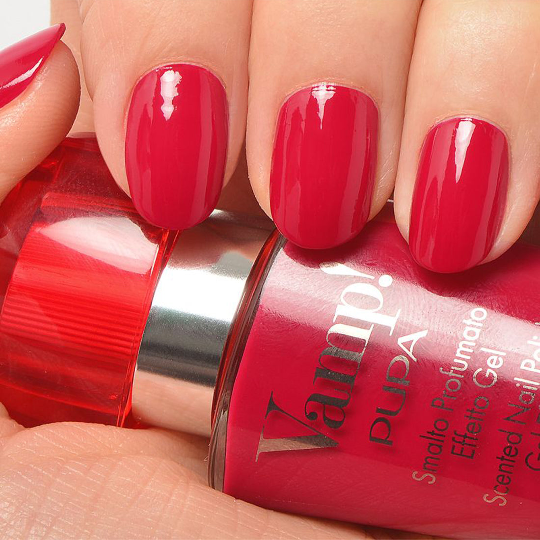 Vamp! Nail Polish Smalto per Unghie Profumato N211 Scarlet Red_PUP230137A211_Pupa-2