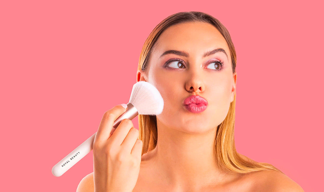 Blush: come scegliere il colore e applicarlo nel modo giusto