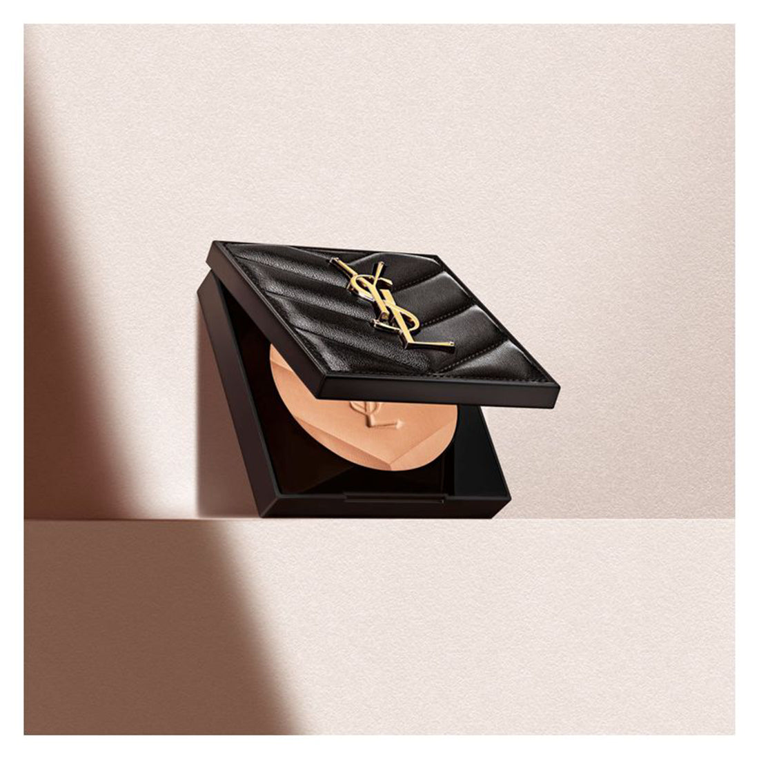 All Hours Hyper Finish Powder Cipria Opaca Multiuso 05
_YSLLE456300_YSL-5
