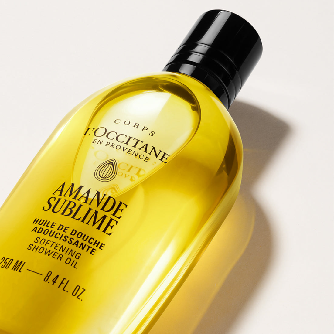 Amande Sublime Olio Doccia 250 ml_OCC29HD250A26_L'Occitane-2