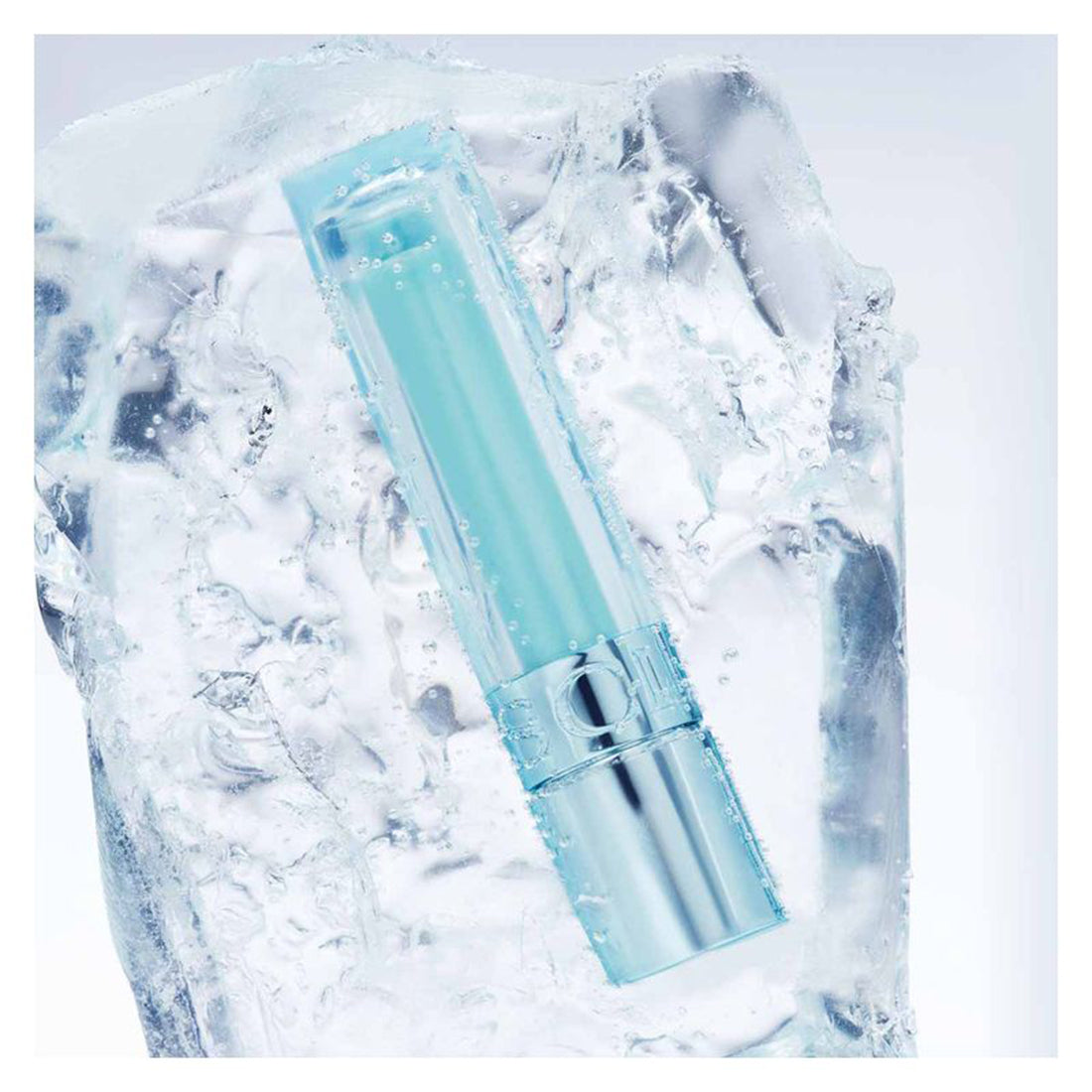 Baume à lèvres cryo-repulpant Lip Oil Balm_CLA80116362_Clarins-3