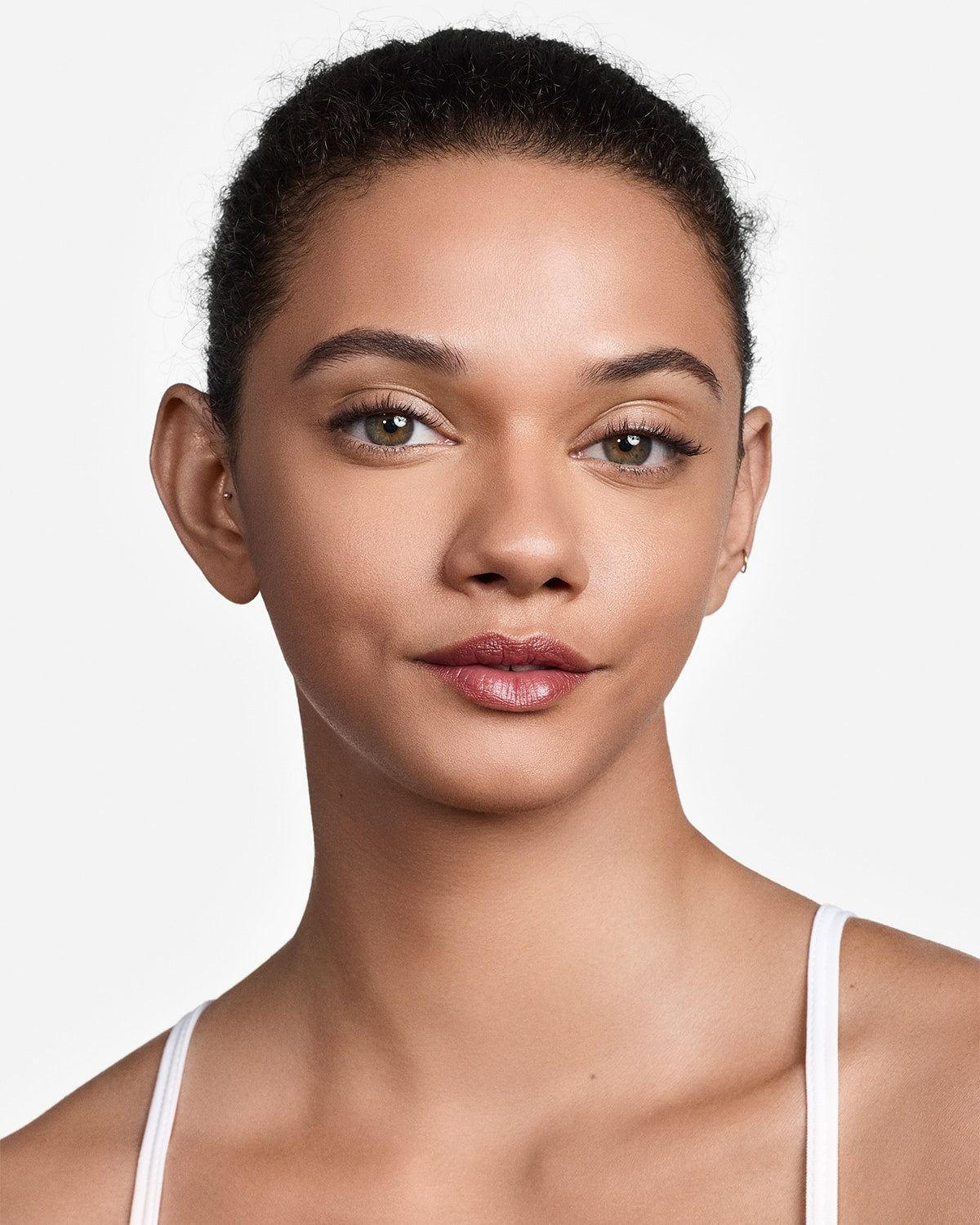 Beyond Perfecting Shade Fondotinta Correttore 48 Oat_CLIZ9FFA80000_Clinique-4