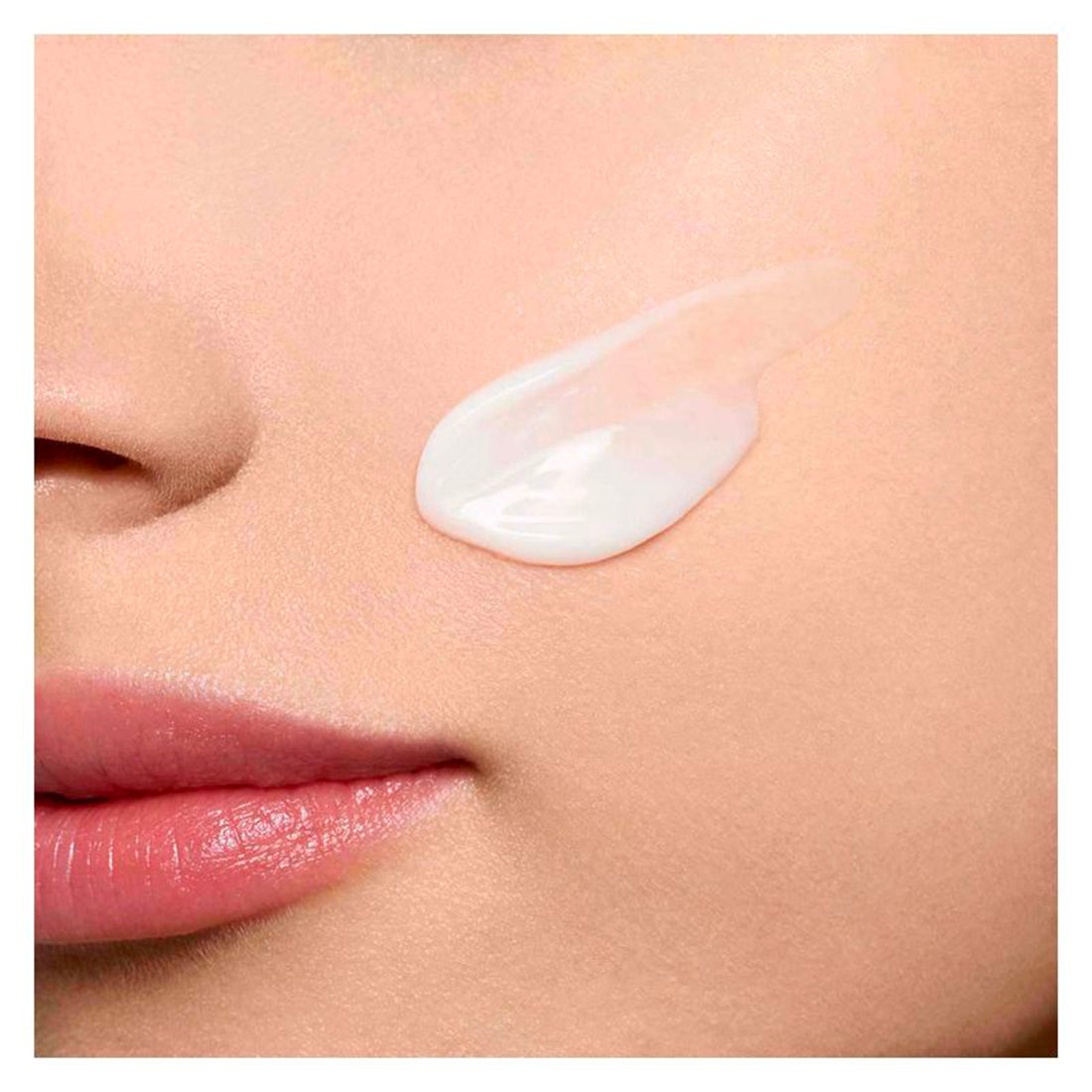 Bright Plus Gel Cream_CLA80090398_Clarins-5
