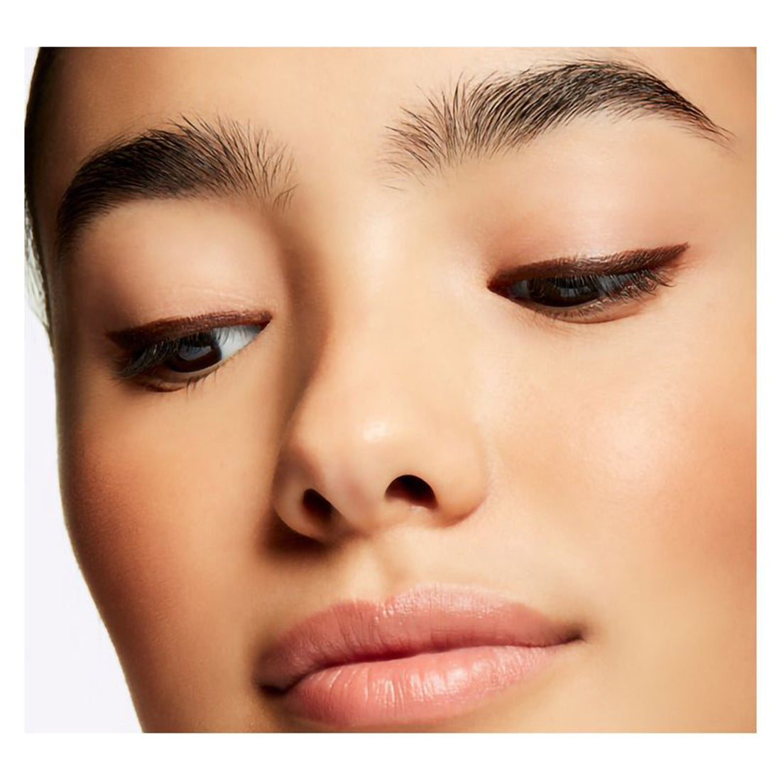 Brushstroke 24 Hour Liner Eyeliner Tenuta 24H Brushbrown_MACSGFJ02_MAC-3