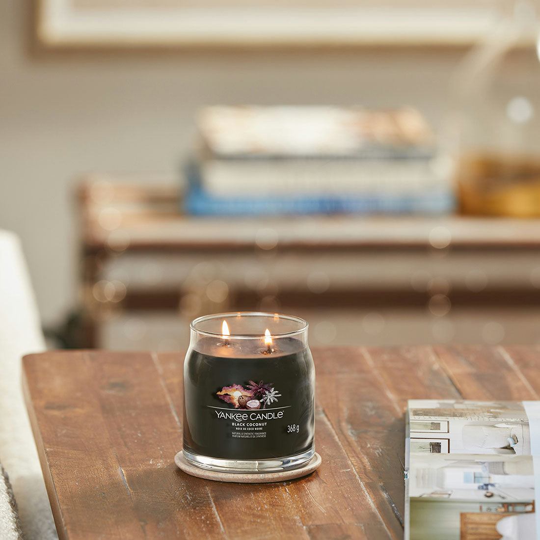 Candela Black Coconut Media 368 gr_YAN1701382E_YANKEE CANDLE-3