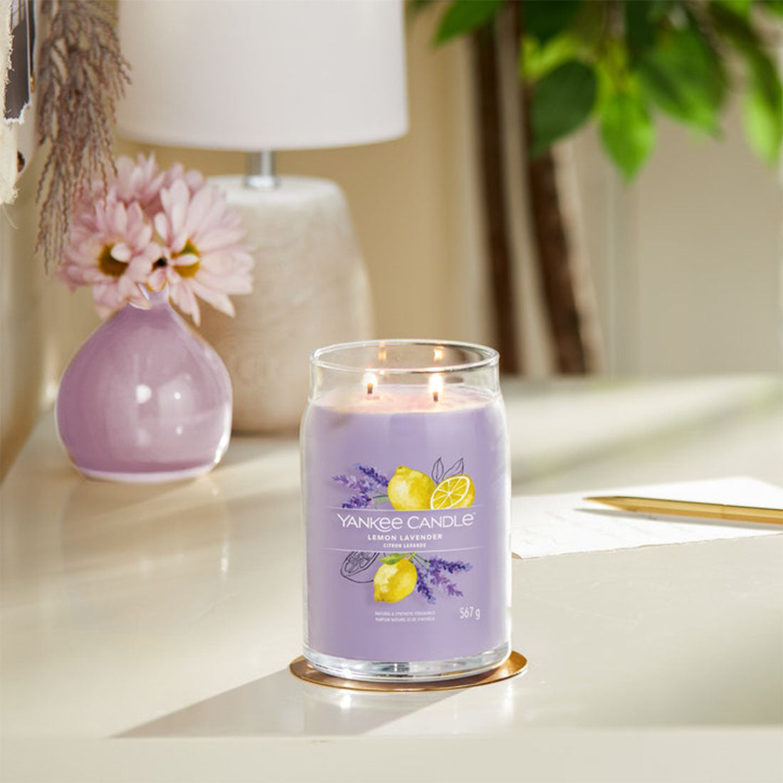 Candela Lemon Lavender Grande Signature 567 gr_YAN1629970E_YANKEE CANDLE-3