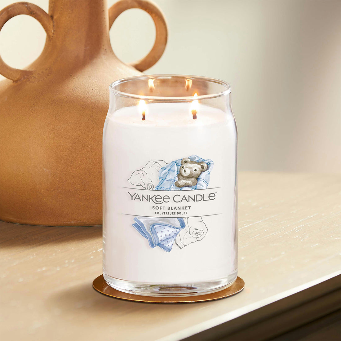 Candela Soft Blanket Grande 567 gr_YAN1701376E_YANKEE CANDLE-2