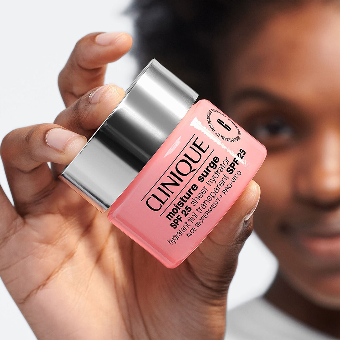 Clinique Moisture Surge™ SPF 25 Sheer Hydrator Crema Idratante 50 ML_CLIV74801_Clinique-4