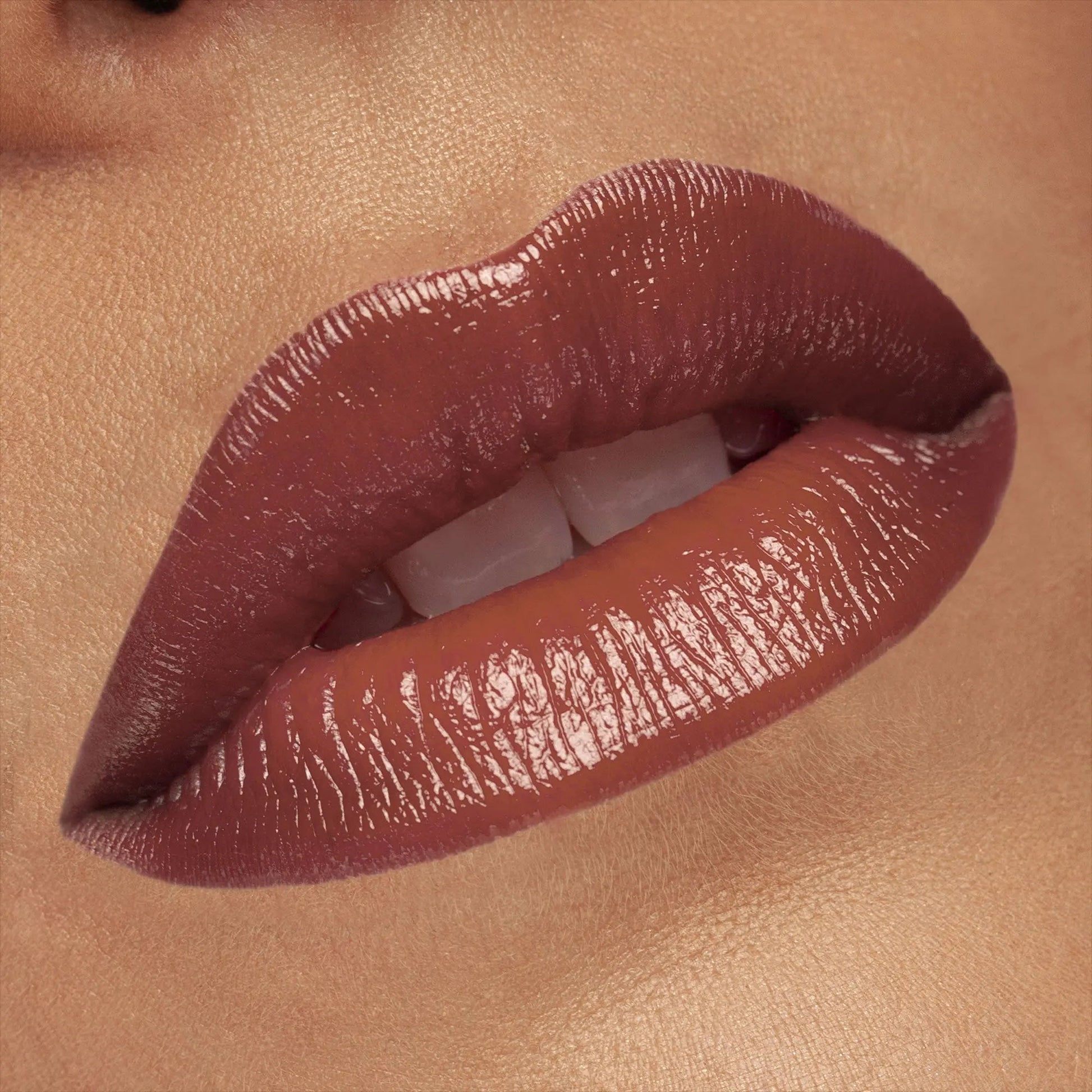 Cult Creamy Rossetto Cremoso 107 Whisper_MES236107_MESAUDA-5