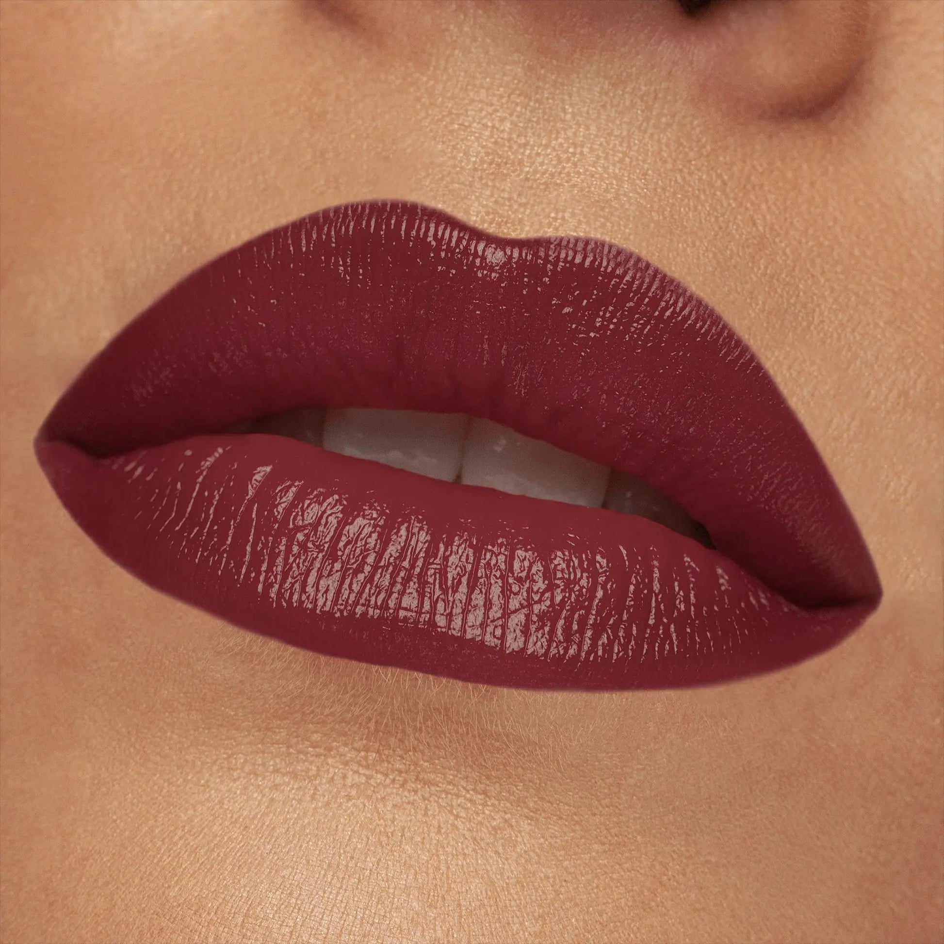 Cult Creamy Rossetto Cremoso 108 Classic_MES236108_MESAUDA-5