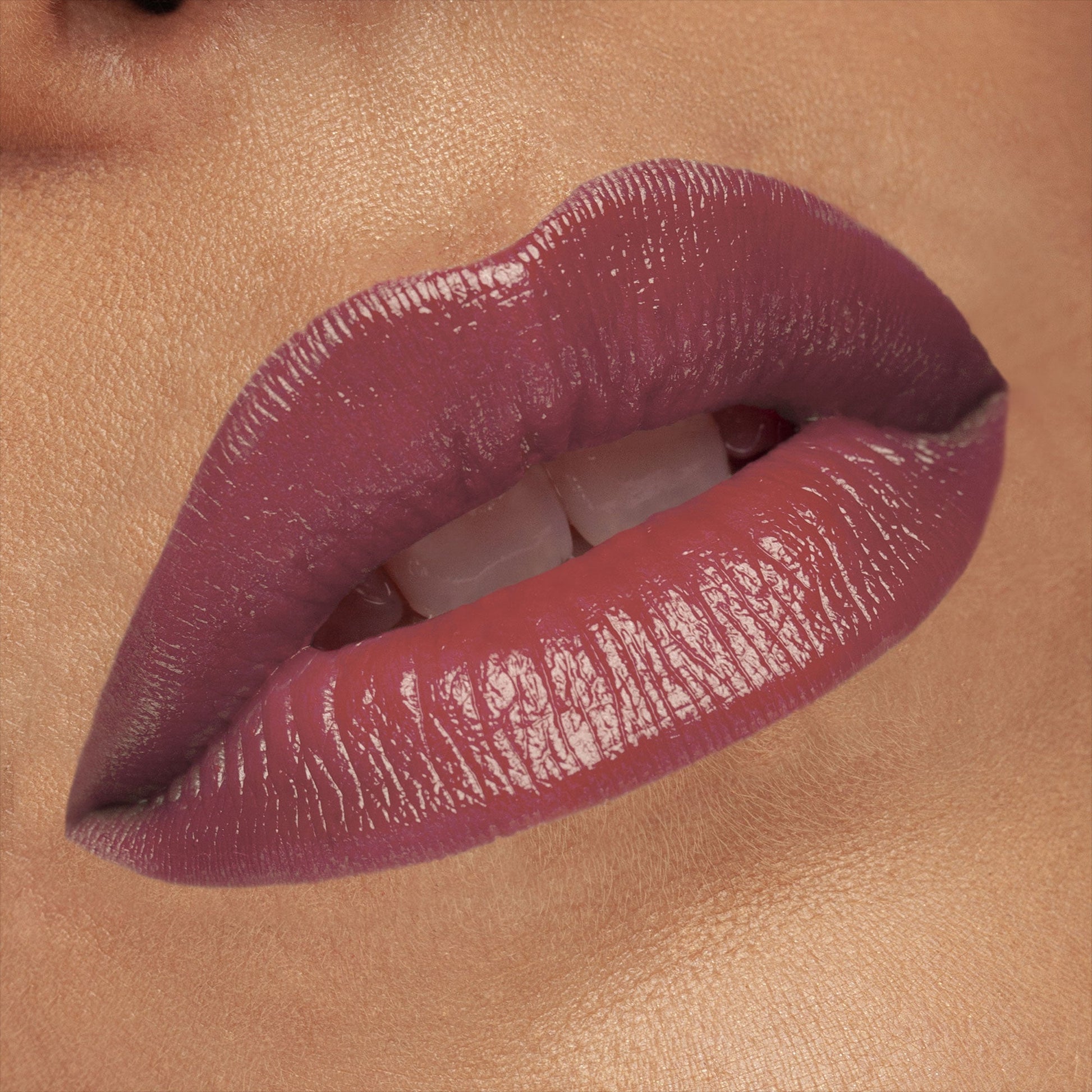 Cult Creamy Rossetto Cremoso 110 Queen_MES236110_MESAUDA-5