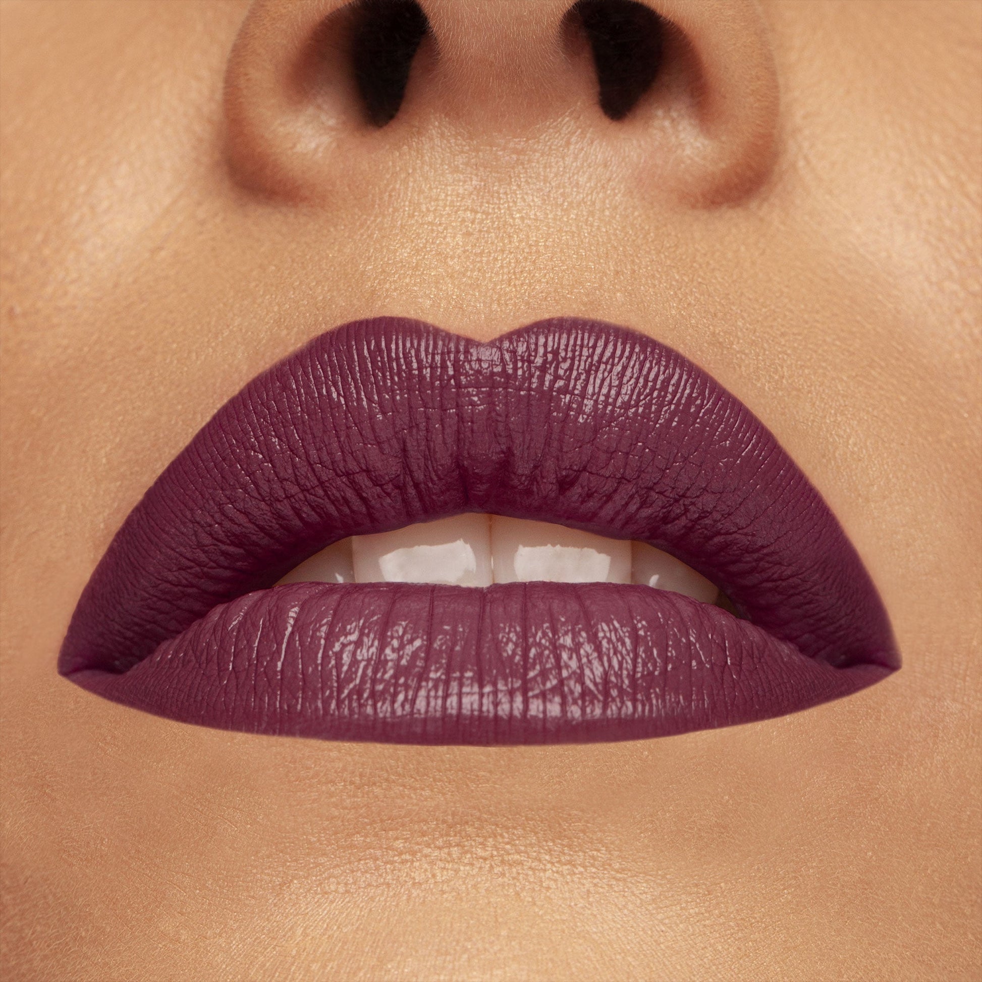 Cult Creamy Rossetto Cremoso 113 V.I.P._MES236113_MESAUDA-5