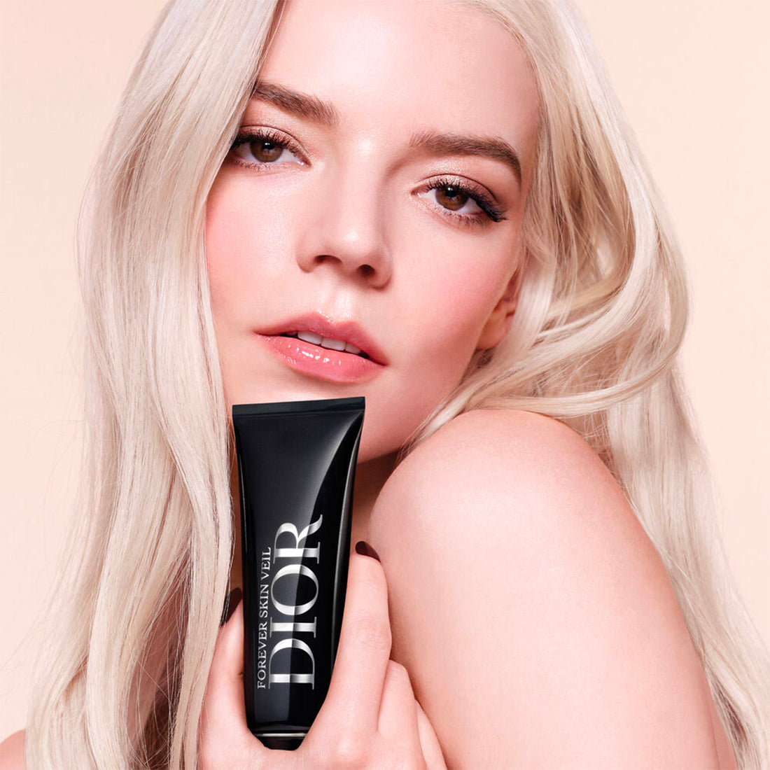 Dior Forever Skin Veil Primer – finish luminoso, idratazione 24 ore, SPF 25 PA++Dior Forever Skin Veil_CDC099800290_Dior-5