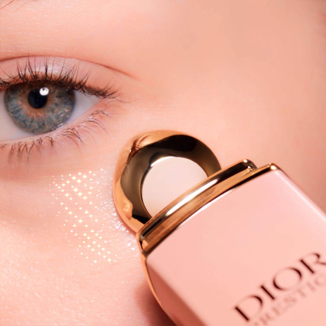 Dior Prestige Le Micro-Sérum de Rose Yeux Activated Siero occhi rigenerante_CDC099800435_Dior-3