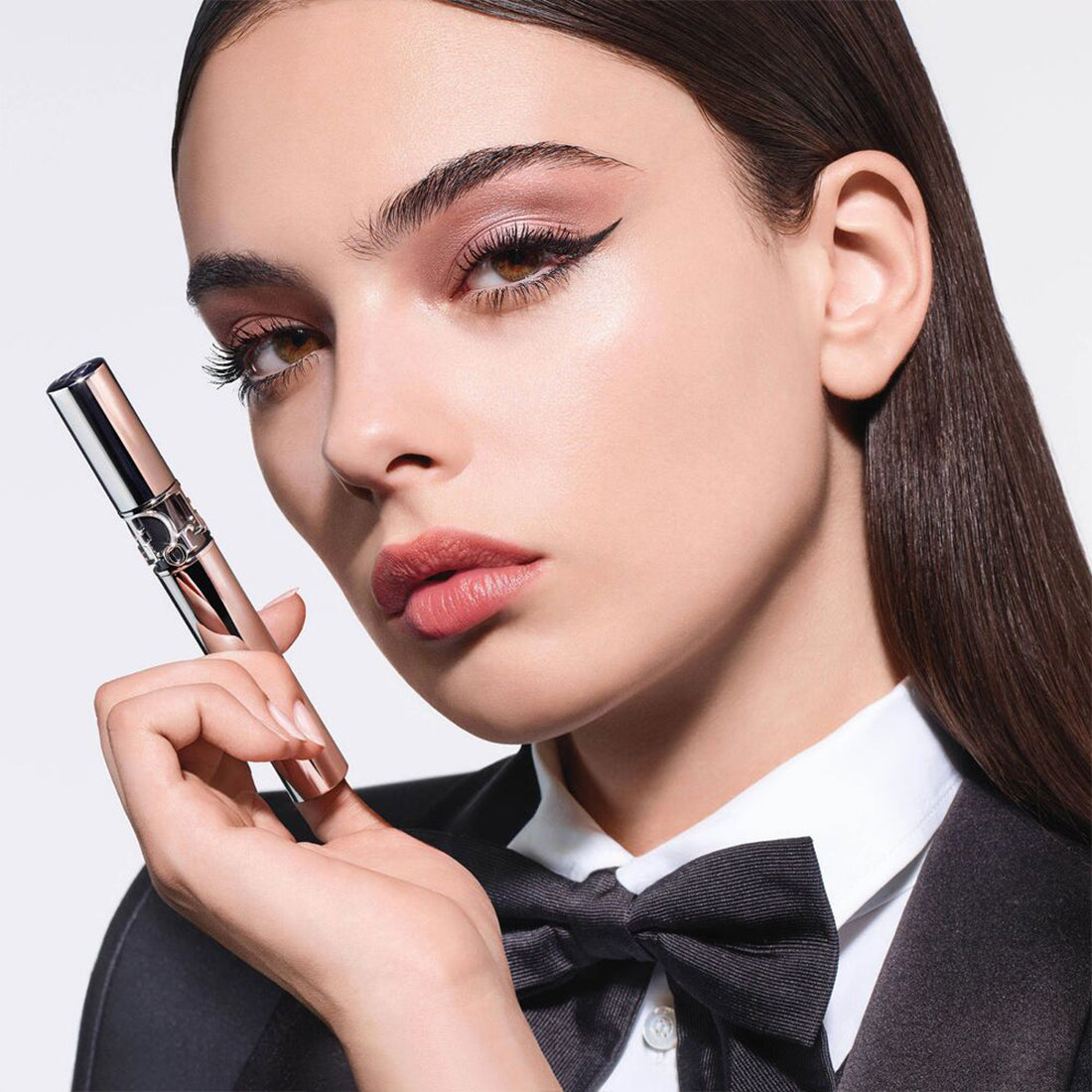 Diorshow Iconic Overcurl  Mascara waterproof – volume e curve spettacolari per 24 ore* – trattamento ciglia effetto fortificante 091 Over Black_CDC022500091_Dior-3