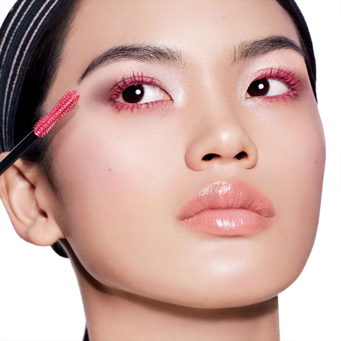 Diorshow Overvolume Mascara volume estremo – 24 ore di tenuta – definizione ciglia per ciglia 840 Pink_CDE000001330_Dior-4