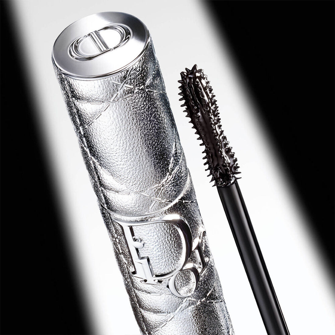 Diorshow Overvolume Waterproof Mascara waterproof volume estremo 48 ore 090 Black Waterproof_CDE000001334_Dior-5