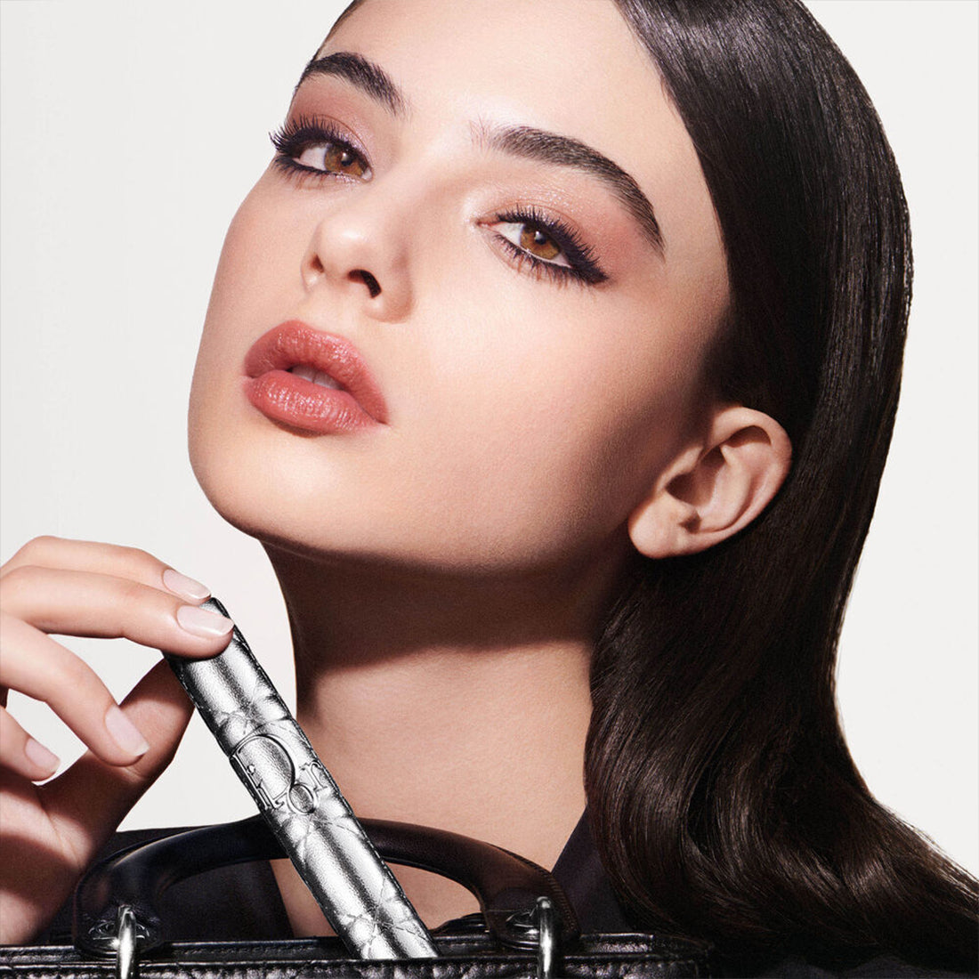 Diorshow Overvolume Waterproof Mascara waterproof volume estremo 48 ore 090 Black Waterproof_CDE000001334_Dior-6