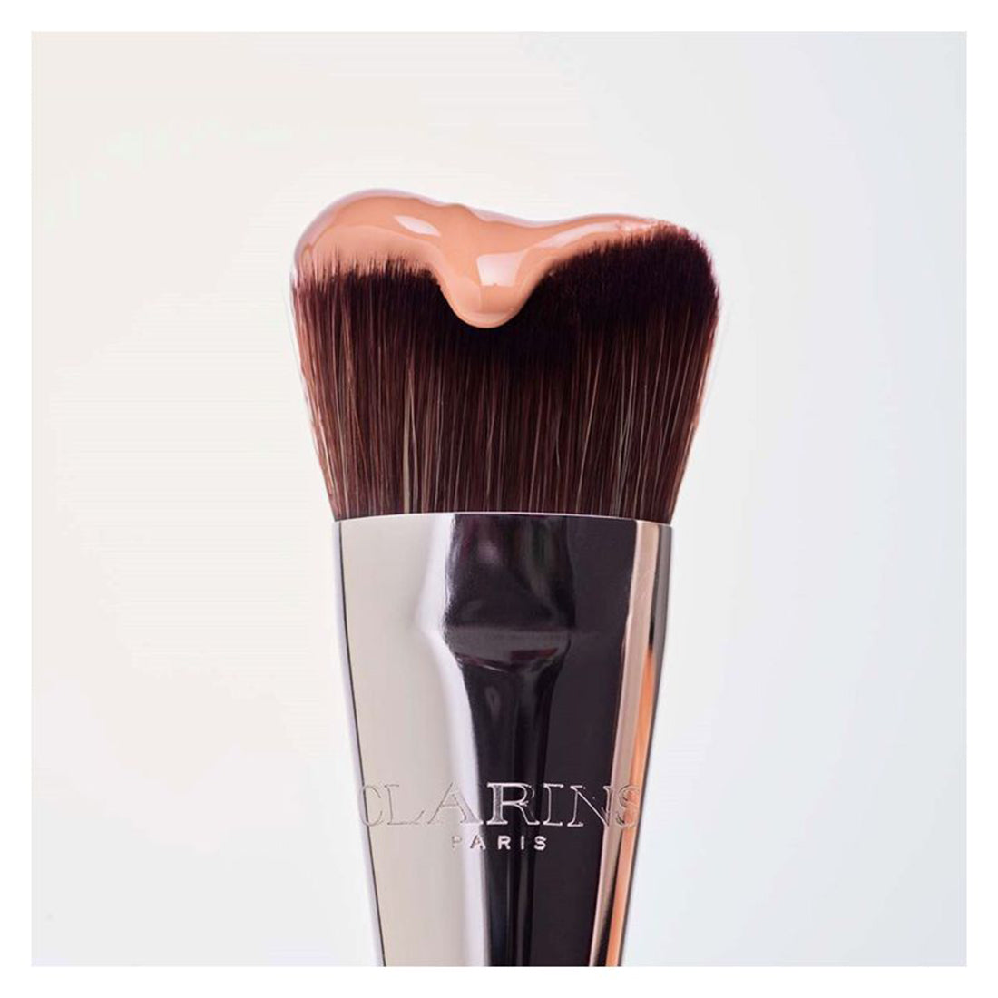 Double Serum Fondation Brush Pennello Fondotinta_CLA80119605_Clarins-2