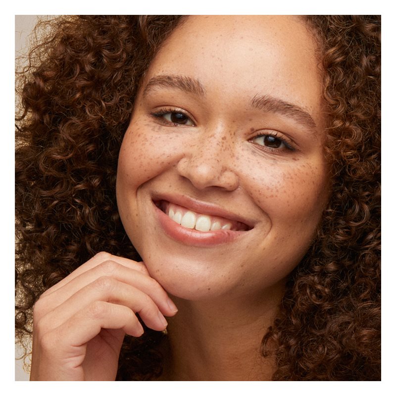 Double Wear Sheer Long Wear Matte Fondotinta Lunga Tenuta SPF 20 4N2 Spiced Sand_ESTPMAG980000_Estee Lauder-3