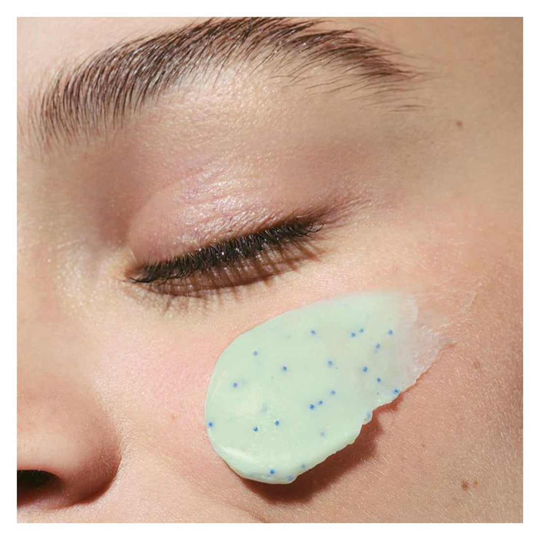 Doux Nettoyant Moussant Purifiant Detergente Purificante 125 ml_CLA80117965_Clarins-3