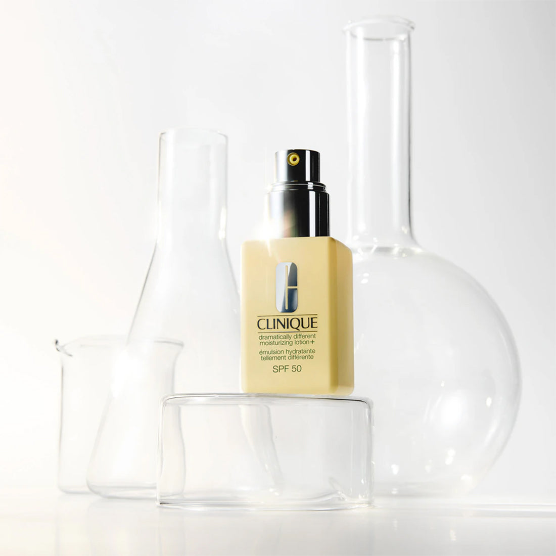 Dramatically Different™ Moisturizing Lotion SPF50 75 ml_CLIV5WD01_Clinique-5
