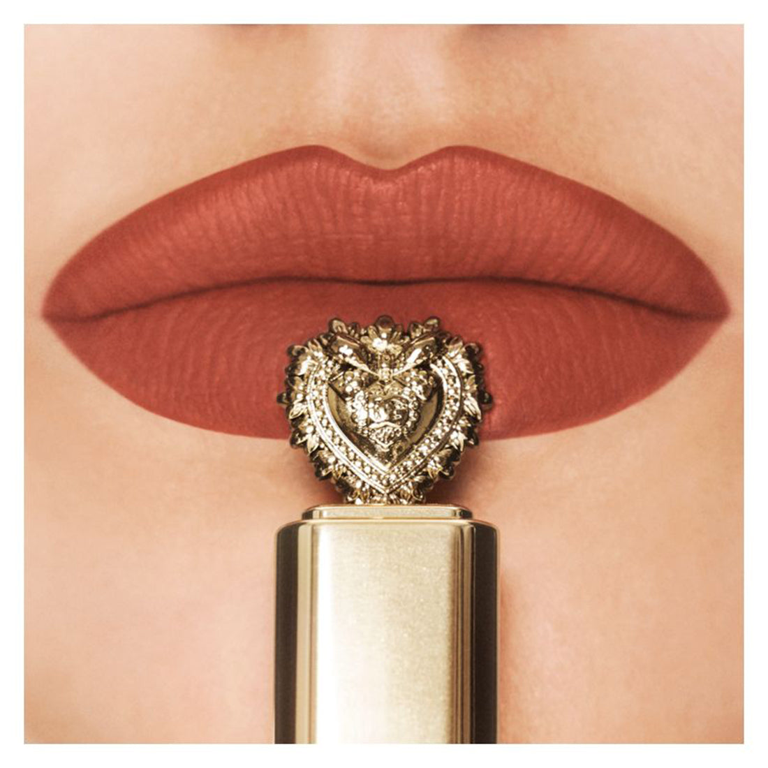Everkiss Liquid Lip Rossetto Liquido No Trasfer 110 Generosity
_DOL41919900003_Dolce&Gabbana-2