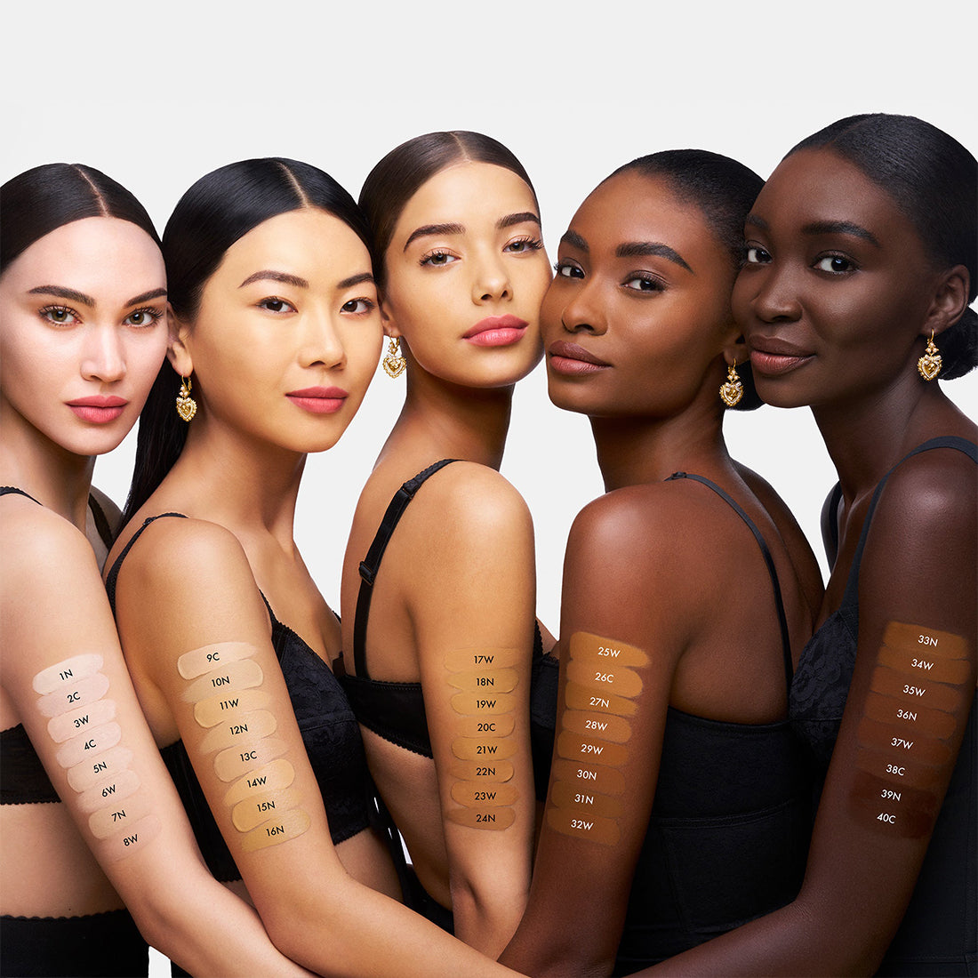 Everlast Matte Foundation Fondotinta Alta Coprenza Effetto Opaco SPF 20 14W Light Medium_DOLP3DV1014_Dolce&Gabbana-4