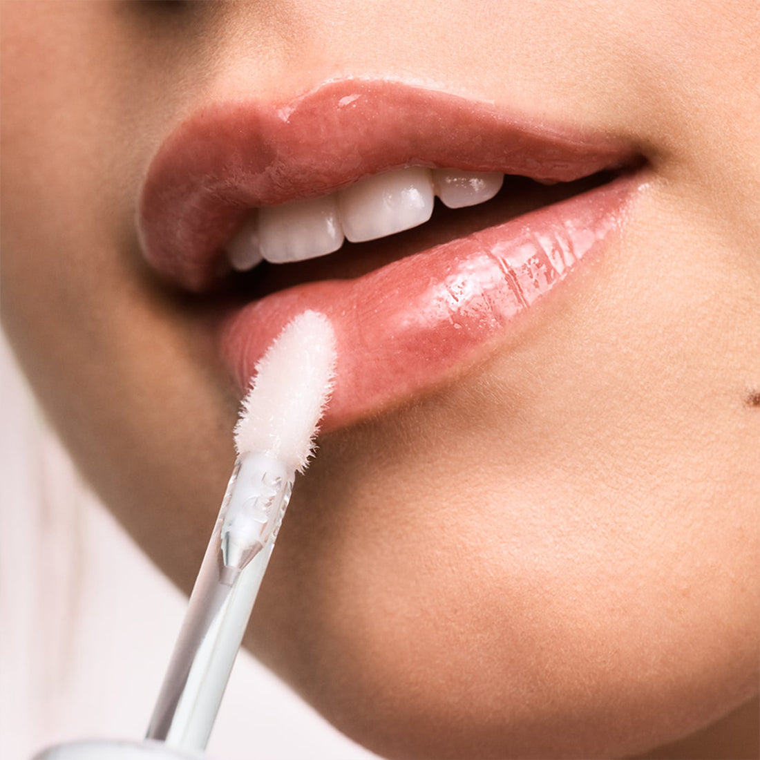 Extra Plum Lip Serum Siero Labbra Rimpolpante Bare Pink_BOBET4K01_Bobbi Brown-5
