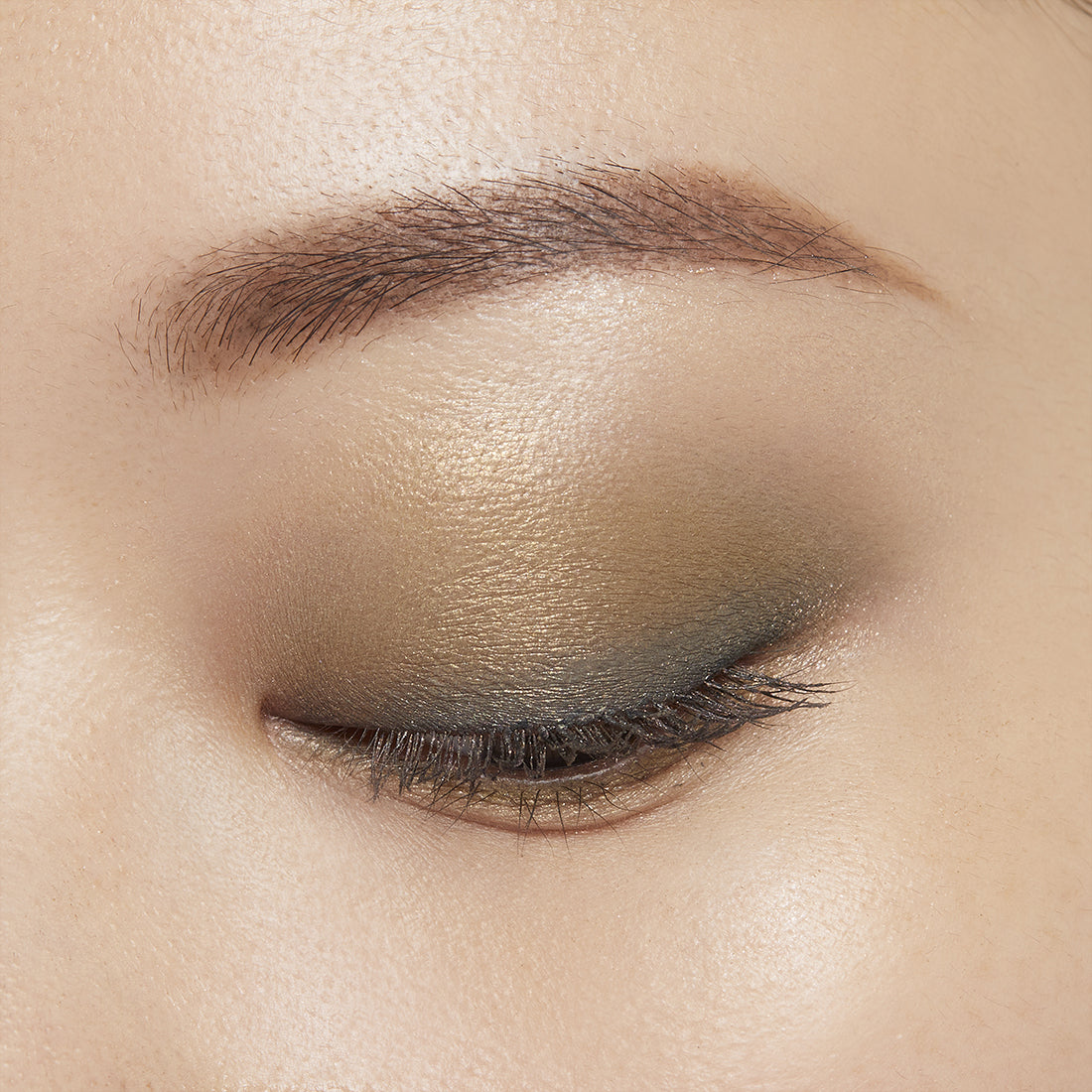 Eye Color Quad Palette Ombretti Refill 10 Sea Grass_CDP10120890101_Clé de Peau Beauté-6