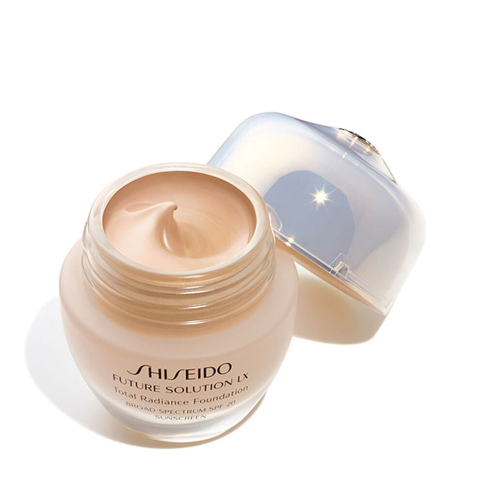 Future Solution LX Total Radiance Foundation Fondotinta N3_SHI13937_Shiseido-2