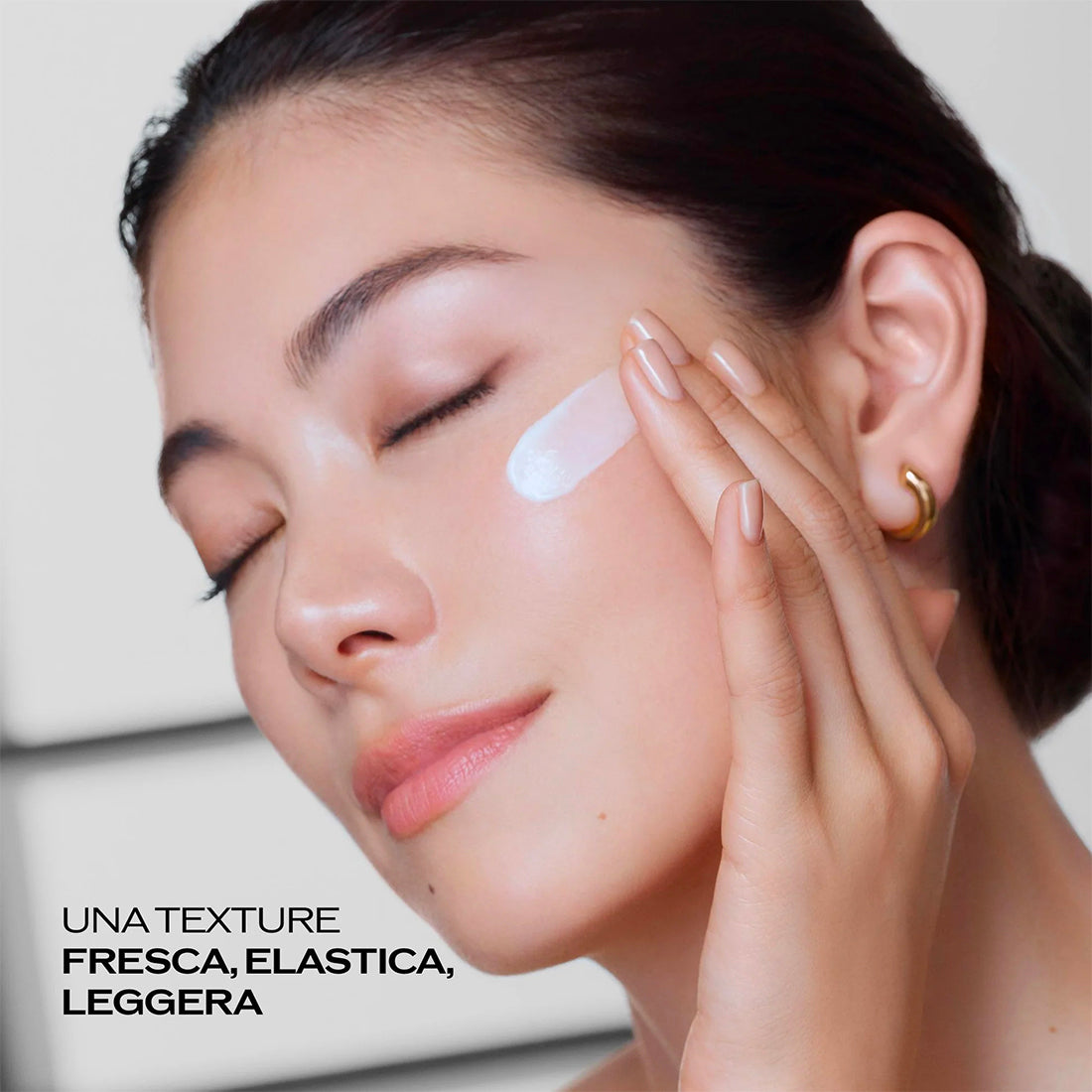 Future Solution LX Total Regenerating Cream Soft_SHI10122894101_Shiseido-2
