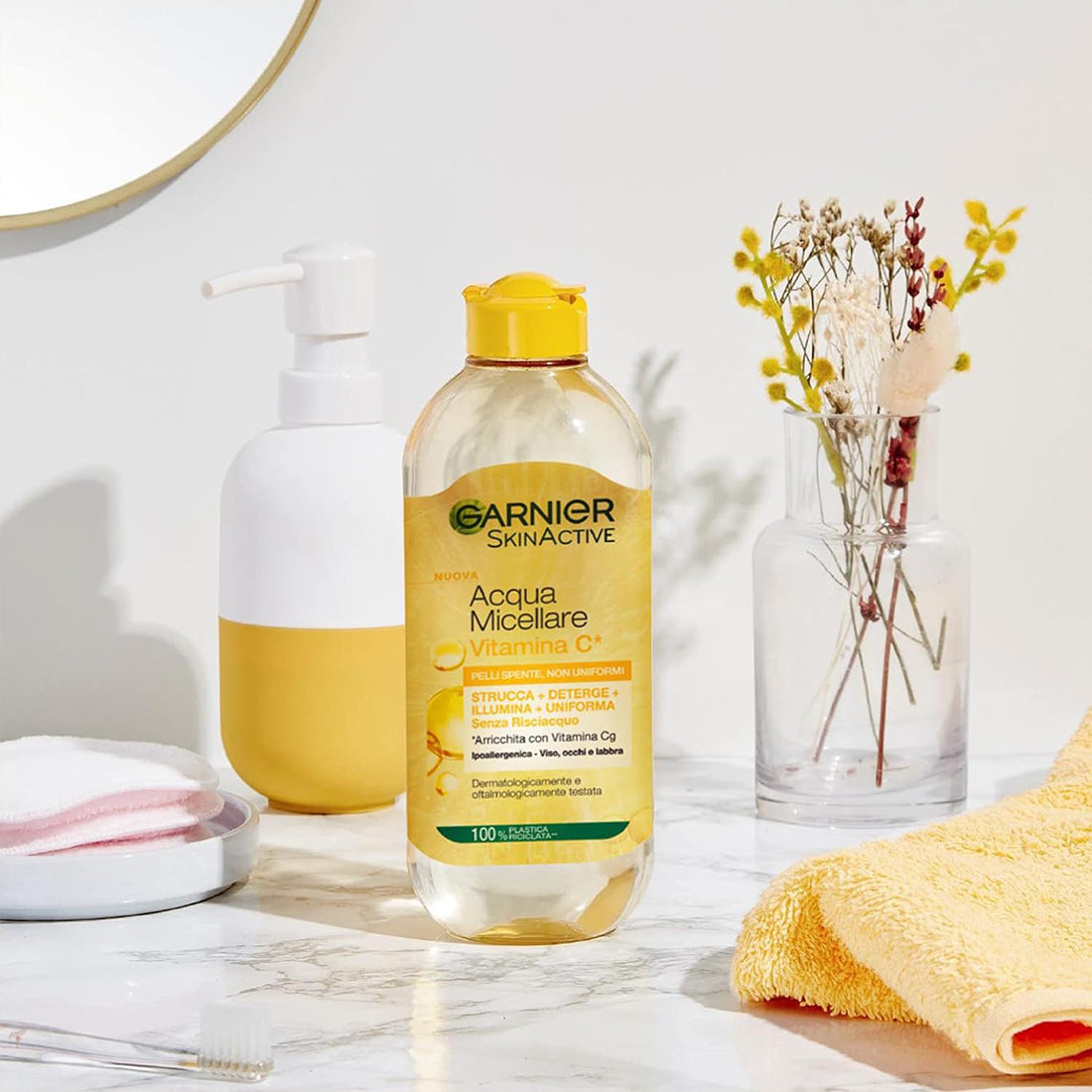 Garnier Acqua Micellare Tutto in 1 SkinActive con vitamina C_SYN44033_Garnier-4