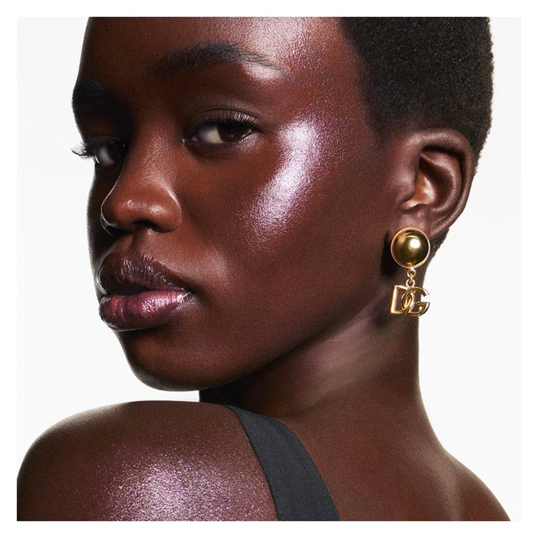 Glazelighter Glowpalescent All Over Highlighter_DOLP3SF1100_Dolce&Gabbana-6