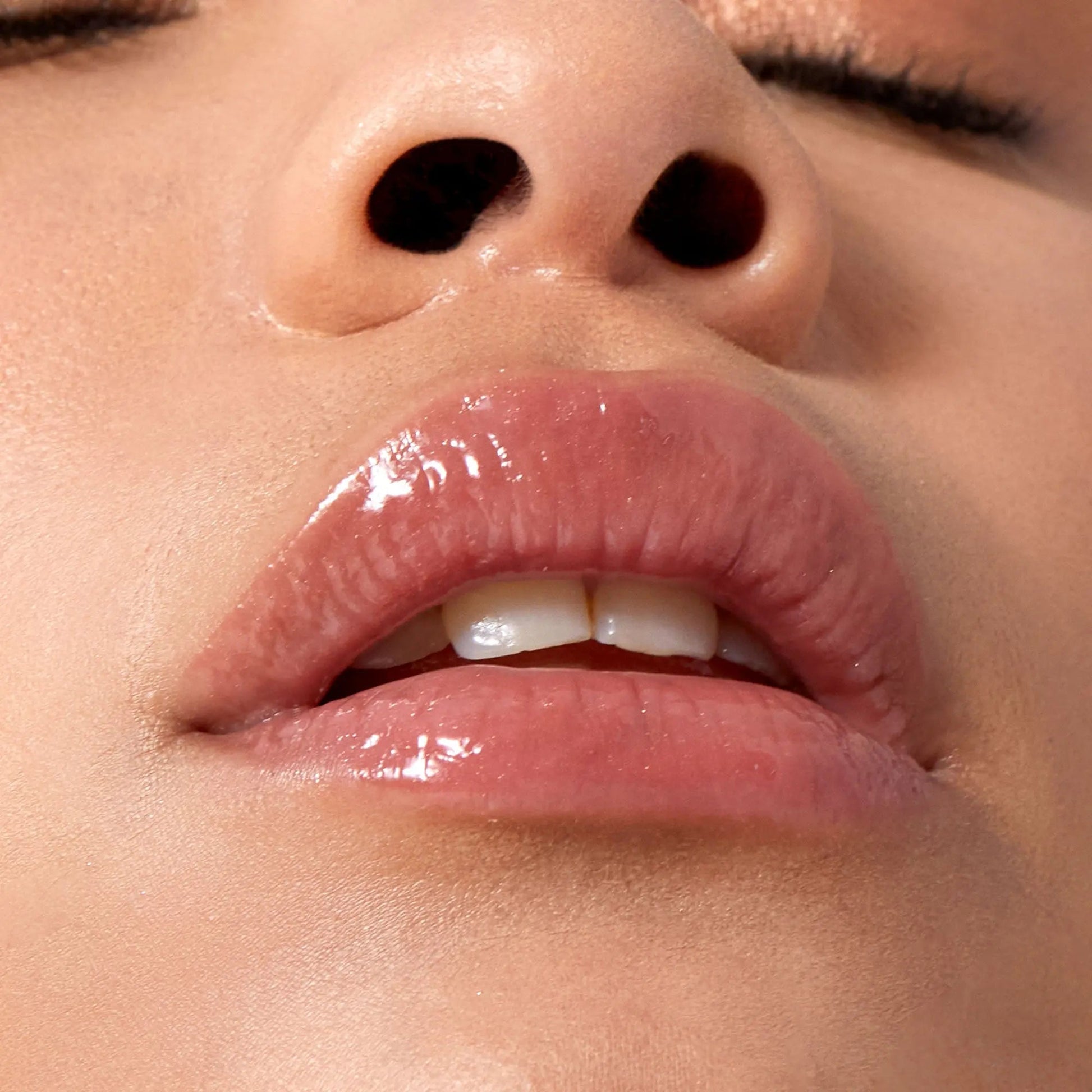 Gloss Matrix Lucidalabbra 105 Nude Affairs_MES253105_MESAUDA-3