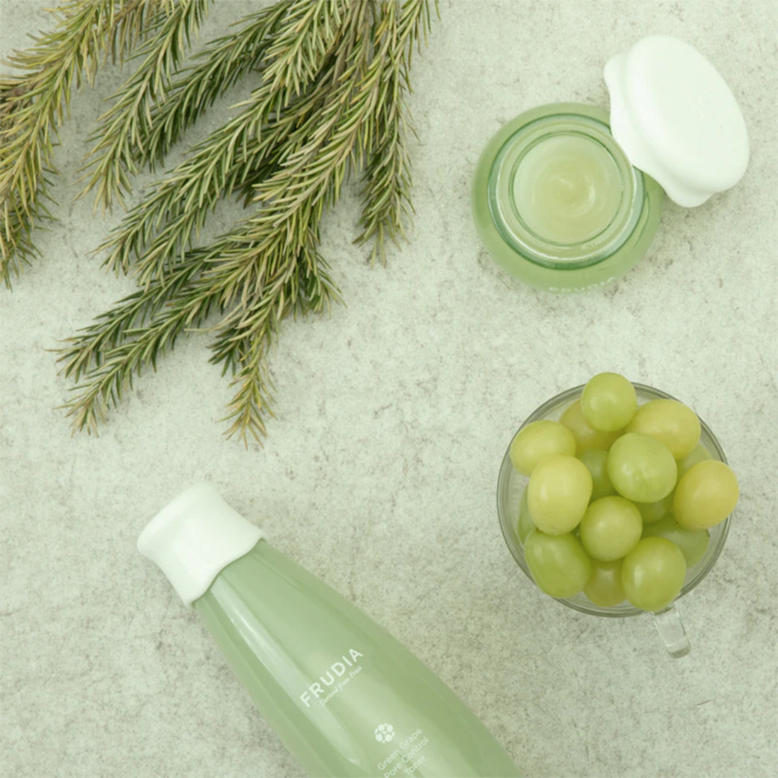 Green Grape Pore Control Cream Mini_FRUFDACMGNR10_FRUDIA-4