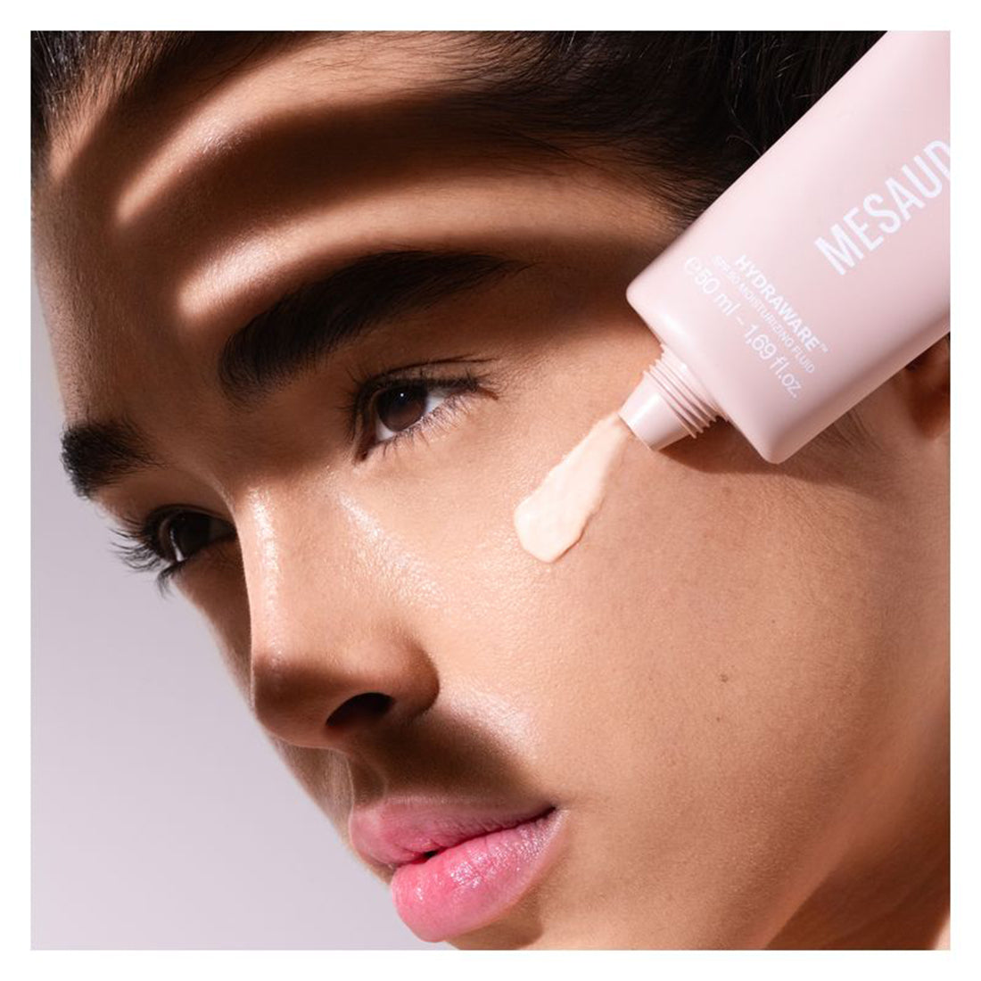 Hydraware SPF 50 Moisturizing Fluid_MES625102_MESAUDA-2