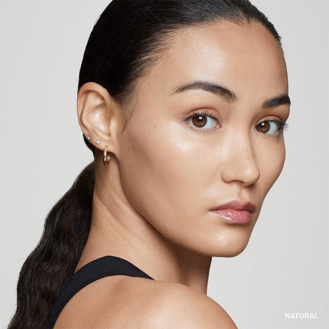 Intensive Serum Foundation Fondotinta SPF 40 Natural_BOBEME704_Bobbi Brown-3