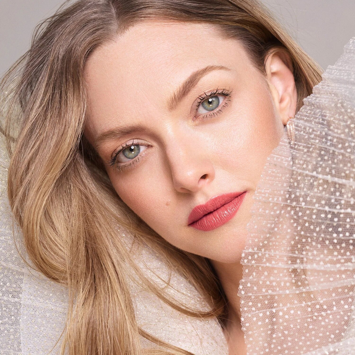 L'absolu Rouge Cream  Rossetto 7 Bouquet Nocturne_LCO491800_Lancome-5