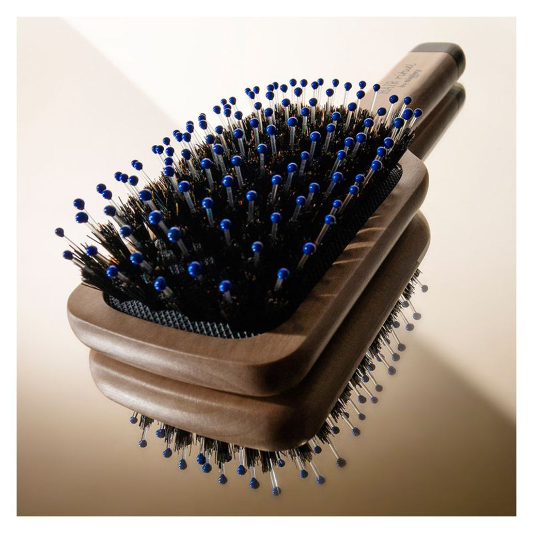 La Brosse De Poche Brillance et Doucer_SIS169040_Sisley-4