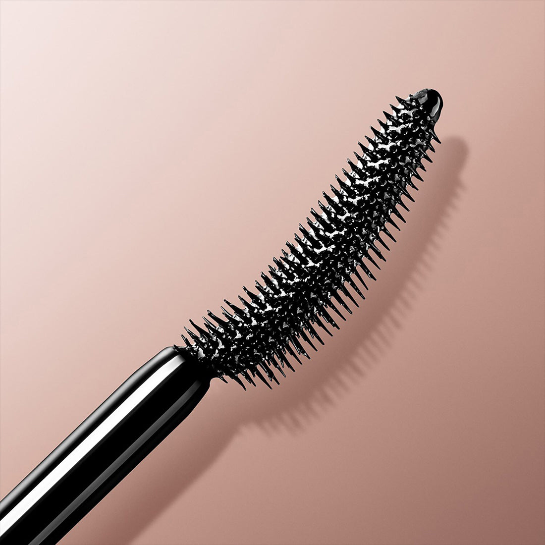 Lash Idole Mascara  01 Glossy Black_LCO691200_Lancome-4