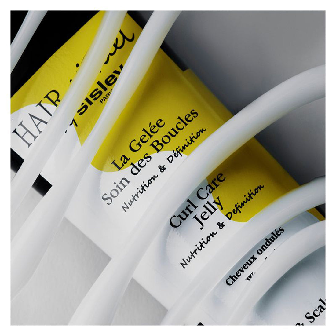 Le Geleè Soin Des Boucles Nutre e Definisce i Capelli Mossi 150 ML_SIS169450_Sisley-2