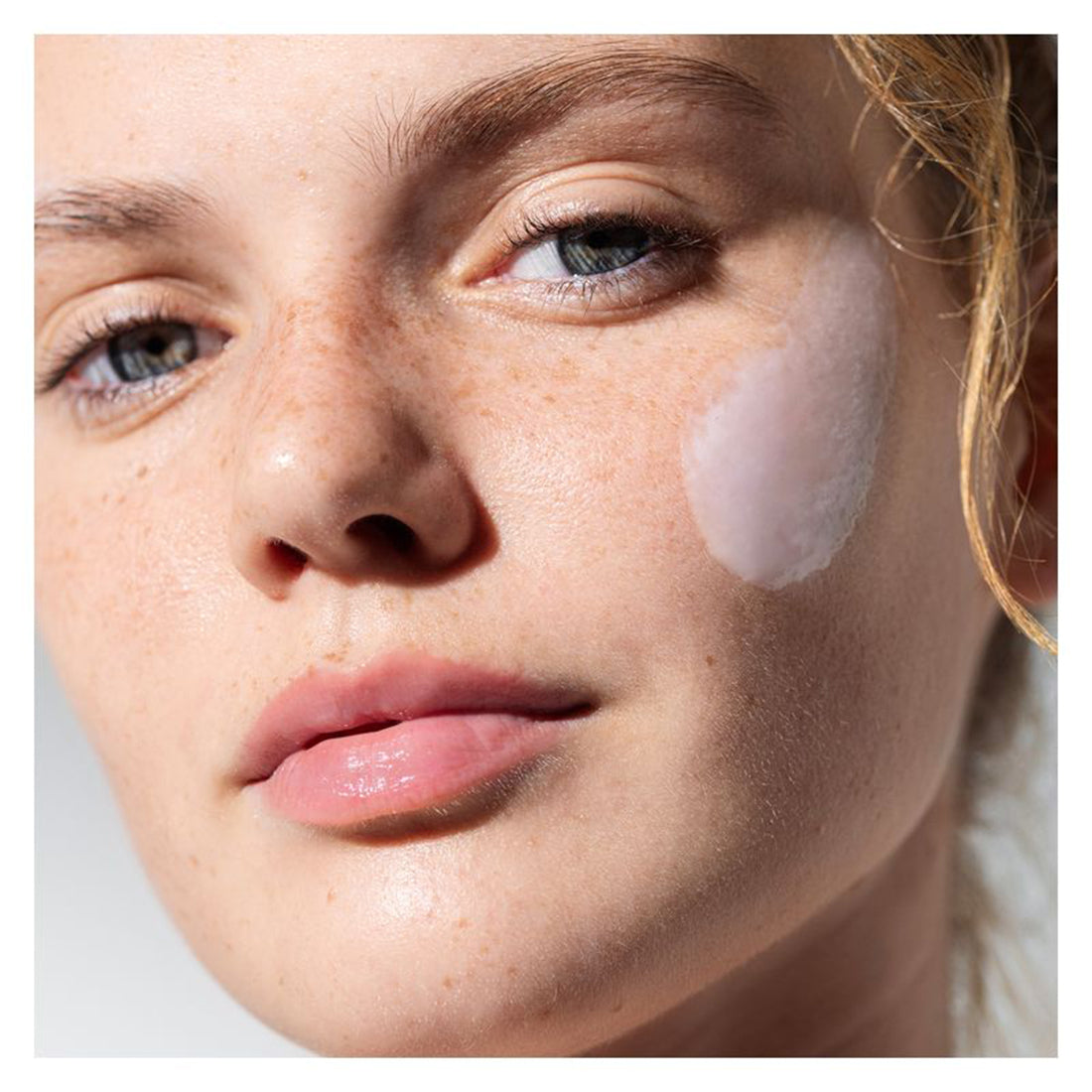 Light Legend Cleansing Creamy-Foam_MES622101_MESAUDA-4