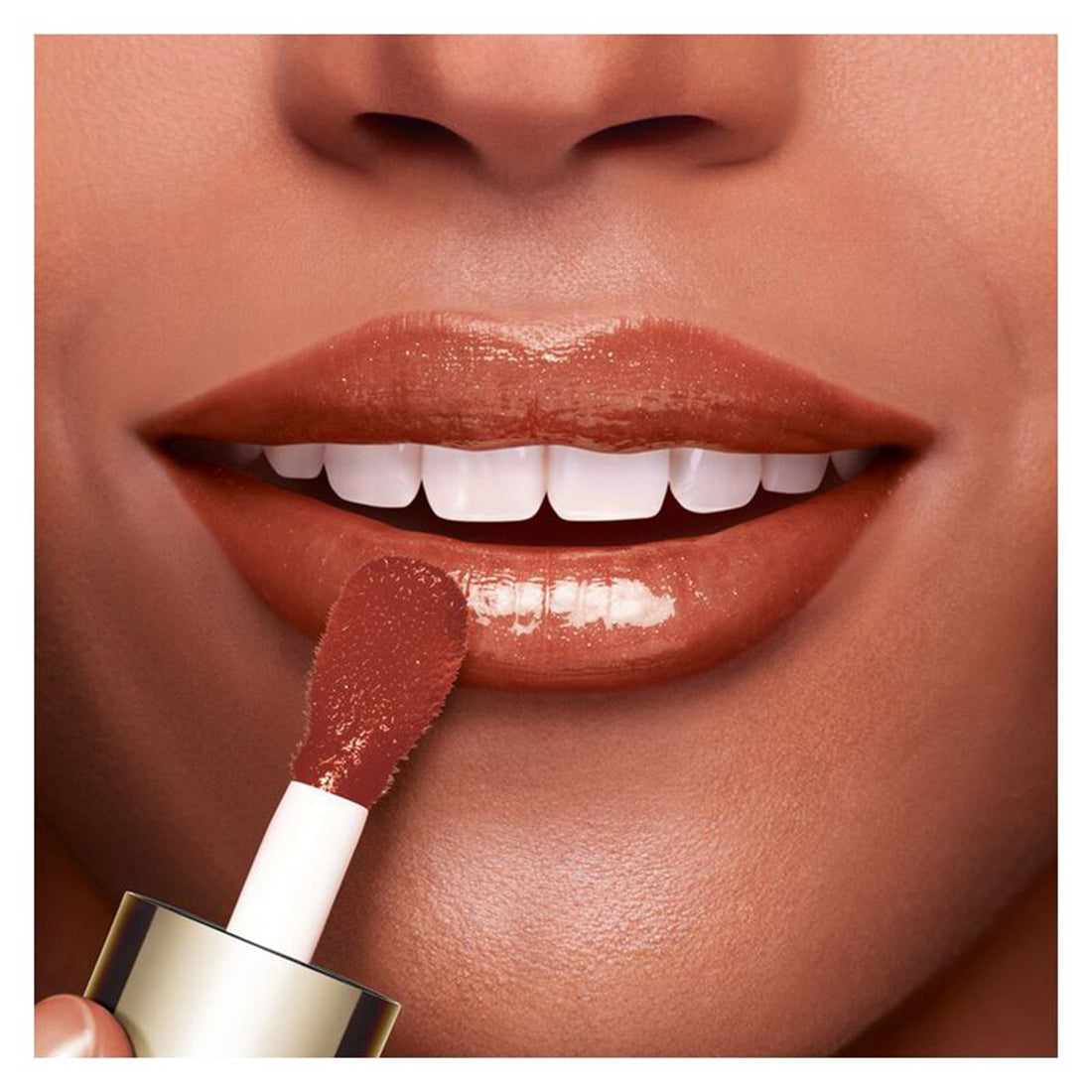 Lip Comfort Oil Olio Nutriente Labbra 09 Chocolate_CLA80084594_Clarins-6