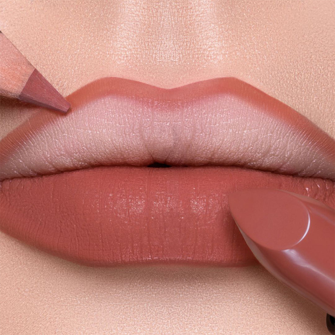 Lip Contour Kit Rossetto + Matita Labbra 505 + Innocent Rose_DDP101505_Diego Dalla Palma-6