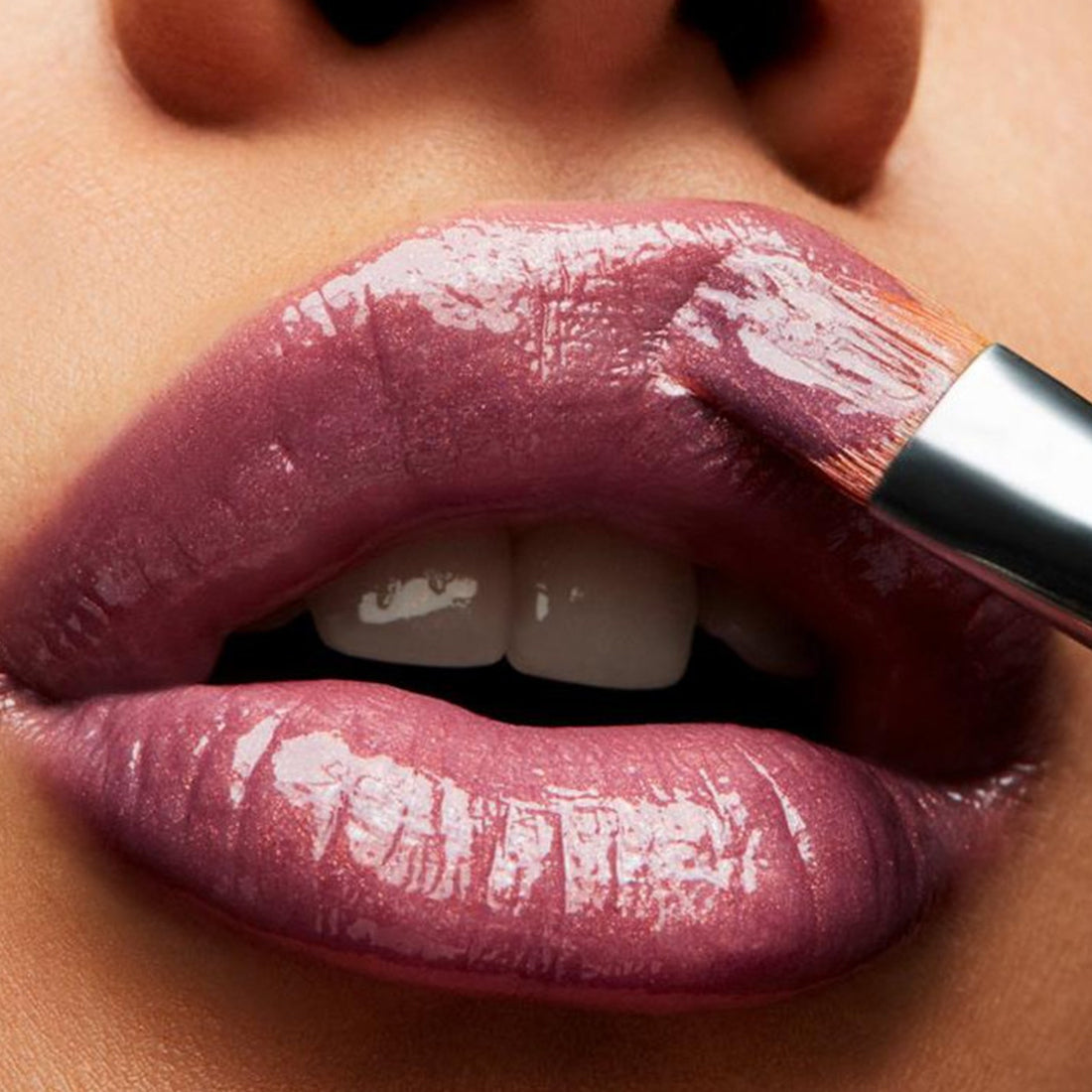 Lip Glass Gloss Lucente 312 Love Child_MACSK6814_MAC-2